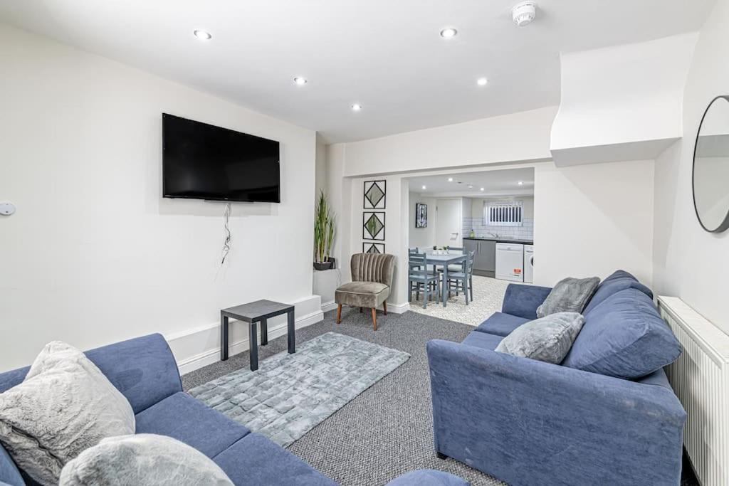 Luxury 5 Bedroom Holiday Home Within Prescot Kültér fotó